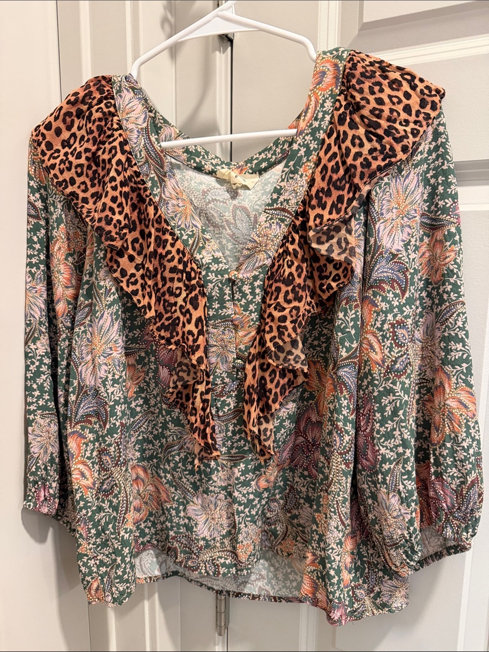 Green Floral Blouse with Leopard Ruffle Collar